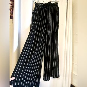 New Look wide legged pants